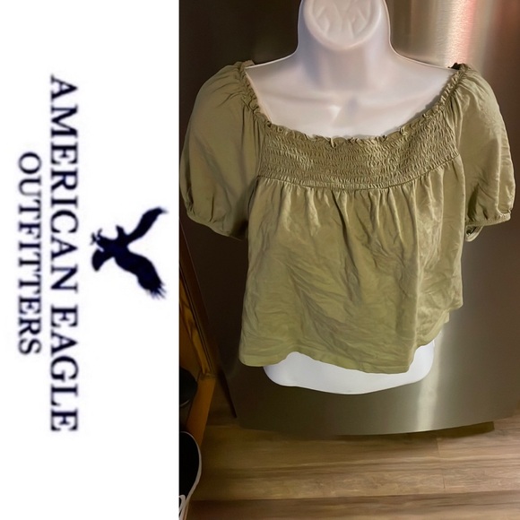 American Eagle Outfitters Tops - AEO 🦅 Sage Crop Top 💚